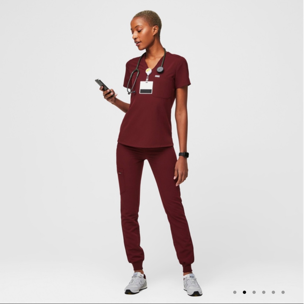 FIGS Burgundy scrub set XXS/XXSP